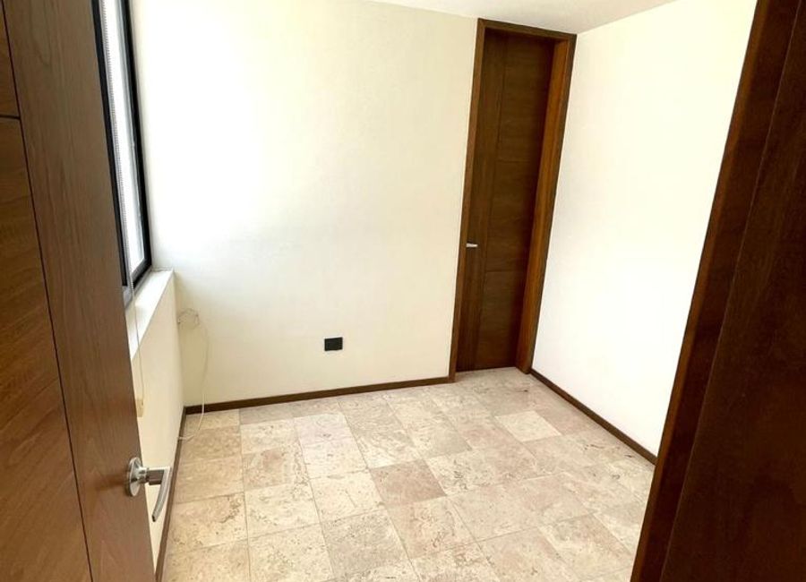 CASA EN MALLORCA PARK RESIDENCE & CONDOS EN VENTA CASI LLEGANDO A LOMAS