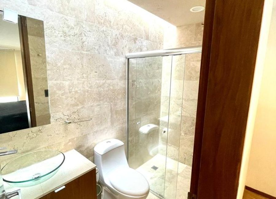 CASA EN MALLORCA PARK RESIDENCE & CONDOS EN VENTA CASI LLEGANDO A LOMAS