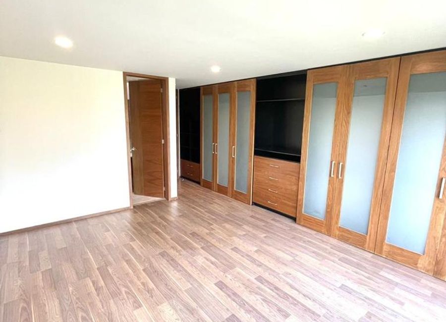 CASA EN MALLORCA PARK RESIDENCE & CONDOS EN VENTA CASI LLEGANDO A LOMAS