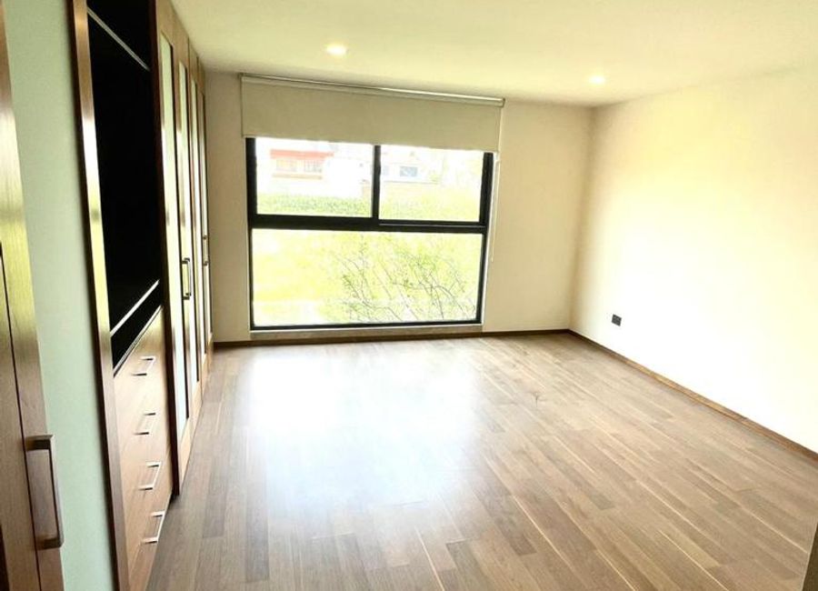 CASA EN MALLORCA PARK RESIDENCE & CONDOS EN VENTA CASI LLEGANDO A LOMAS