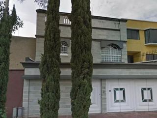 CASA EN VENT EN PASEOS DE LOS ABETOS COYOACAN