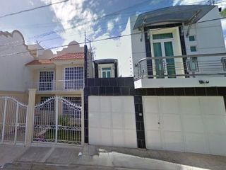 Casa en Venta en Lomas del Valle, Remate Bancario
