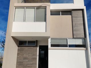 CASA EN VENTA EN CARANDAY
