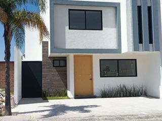Casa amplia nueva en venta en Morillotla