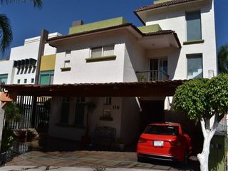 KF1380  *Casa en RENTA Fracc Real Mil Cumbres, Morelia