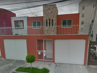 Casa en Venta en  Puebla, Los Pilares. MC