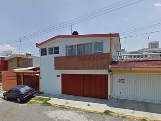 Casa en Recuperacion Bancaria por Rincon Arboledas Puebla - AC93