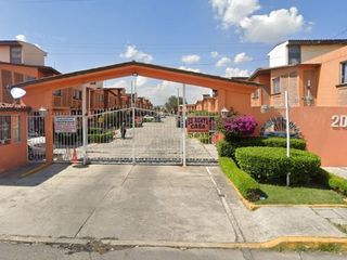 ¡¡Vive en Hermosa y amplia casa en remate en Col. Barrio de Tlacopa, Toluca de Lerdo, México!!