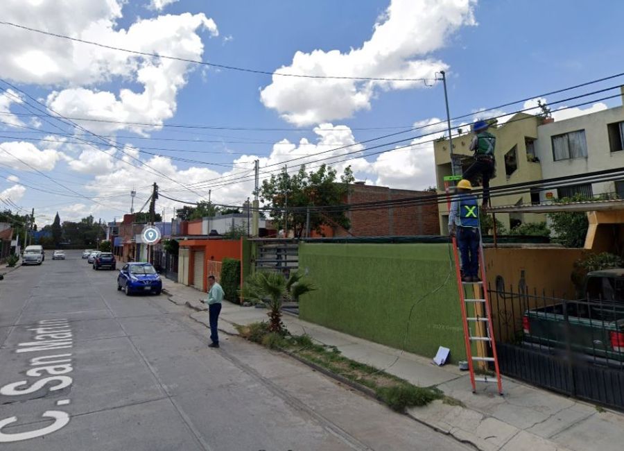 MAF CASA EN VENTA DE REMATE BANCARIO UBICADA EN SAN MARTIN, COLONIA