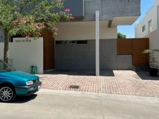 CASA EN VENTA FRACCIONAMIENTO EL MOLINO