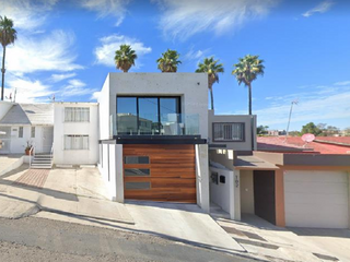 Casa en venta en Colinas del Agua Tijuana