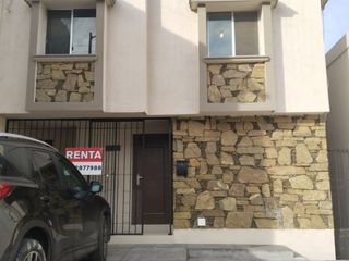 VENTA CASA COL. DEL PASEO EN MTY