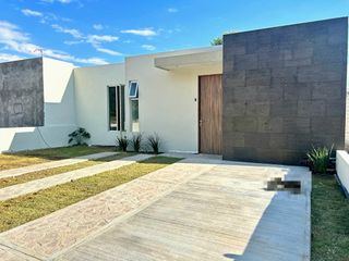 Espaciosa casa de 2 recámaras nueva en Zinapecuaro, Michoacán, México
