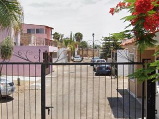 Casa en Col. La Arbolada, Tlajomulco de Zúñiga Jalisco., ¡Compra directa con el Banco, no se aceptan créditos!