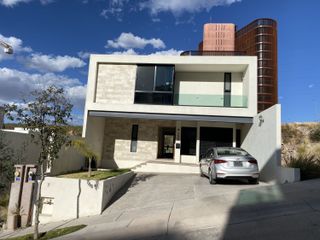 Casa en Venta en SLP en Monterra
