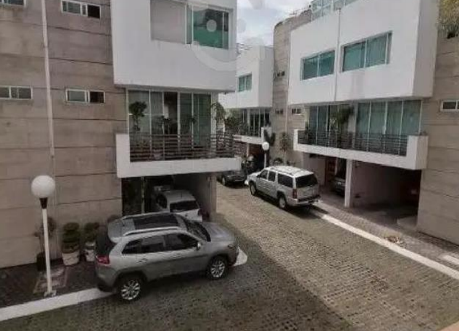 VENTA DE CASA EN FRACCIONAMIENTO EN TLALPAN A UN GRAN PRECIO