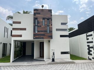 Granjas Puebla, vendo casa nueva en Fraccionamiento