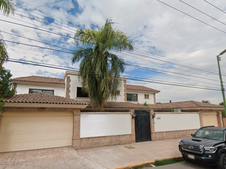 PRECIOSA CASA EN GÓMEZ PALACIO, DURANGO 720 M2