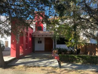 Hermosa casa en condado de Sayavedra