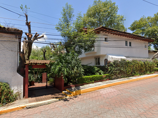 Venta de Casa en Recuperacion Bancaria en Valle de Bravo Centro A0512