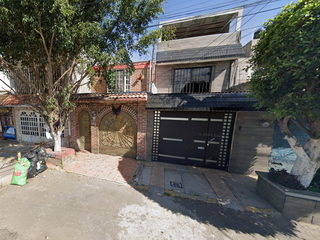 CASA EN EUCALIPTO, ARBOLEDAS DE ARAGON, ECATEPEC DE MORELOS.