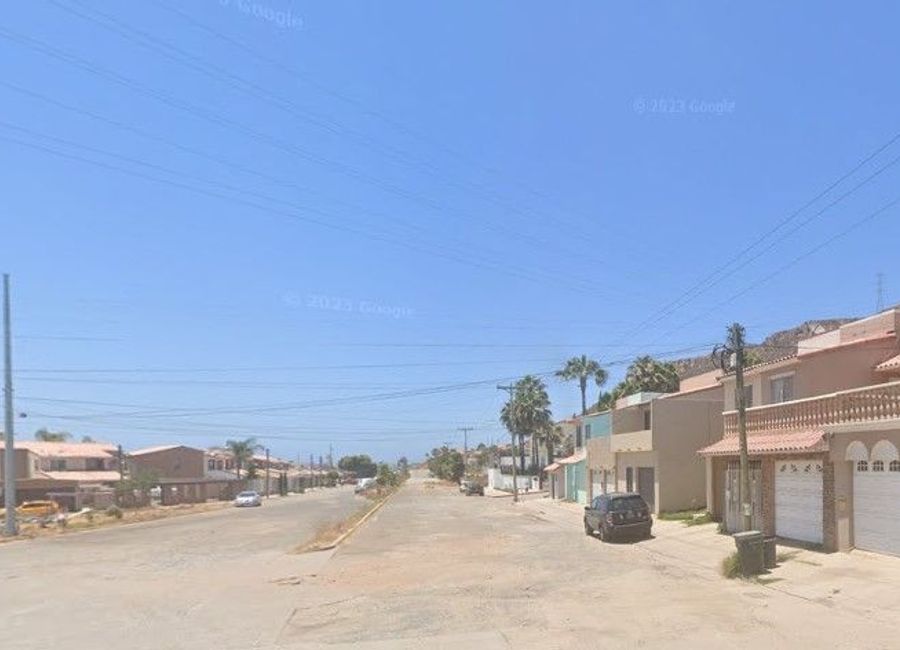 Aproveche Gran Oportunidad de Remate Bancario en calle Hierro, Vista