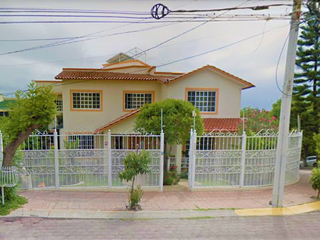 Increíble Casa en Arboledas, Querétaro. Remate Bancario ¡Gran oportunidad!