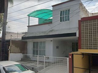 VENTA DE CASA EN Calle Montes Celestes 1750, Independencia, Guadalajara, Jalisco, México
