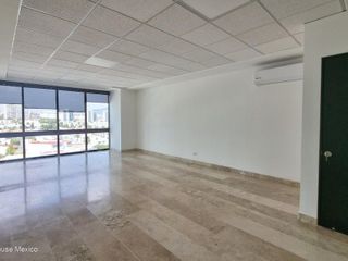 Santa Fe Juriquilla oficina en RENTA PMC234570