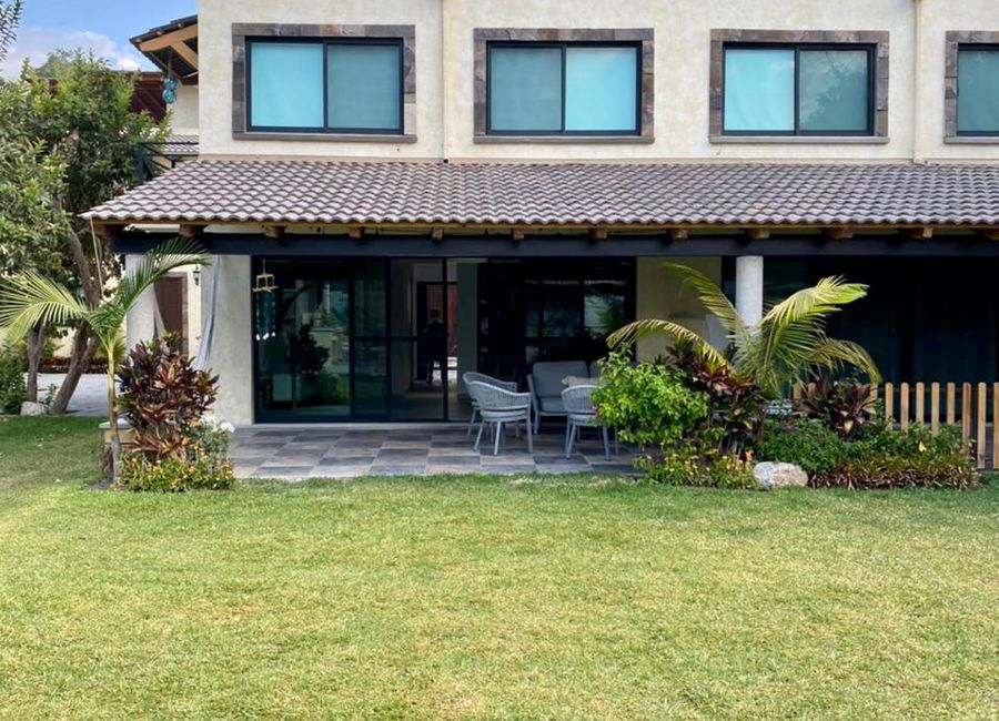 CASA RESIDENCIAL EN CONDOMINIO EN YAUTEPEC, MORELOS