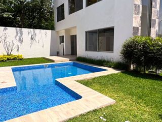 CASA EN VENTA CONDOMINIO DE 10 CASAS. LOMAS DE CUERNAVACA