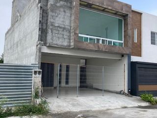 Casa Nueva en Venta en Fracc Radica en Apodaca NL atención inversionistas Remodelada al 90%