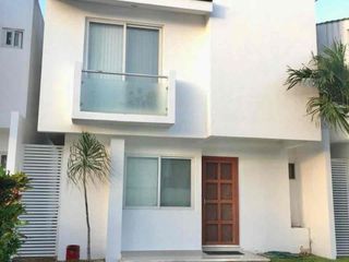 CASA EN VENTA EN CANCÚN