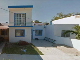 Preciosa casa en GAVILAN 141, PARAISO SALAGUA, MANZANILLO, COLIMA, CP: 28650