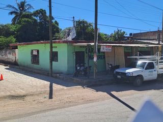 Amplia propiedad “568m2” en Las Varas sobre avenida principal