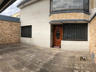 Venta - Casa en Boulevares, Naucalpan de Juarez, Edo. de México
