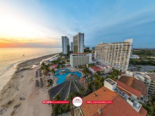 Espectacular vista al mar departamento en zona hotelera con playa de Puerto Vallarta Jalisco