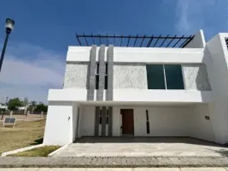 Casa en venta en Lomas de Angelópolis, Puebla