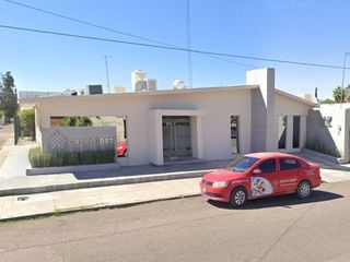 Casa en remate bancario en Av. Segunda Oriente, Col. Oriente 1, 33000, Delicias Chihuahua, México.