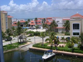 Penthouse en Isla Dorada, zona hotelera Cancun: Ubicacion, conectividad y prestigio