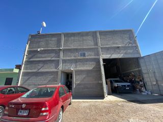 BODEGA EN VENTA CON OFICINAS ADMINISTRATIVAS