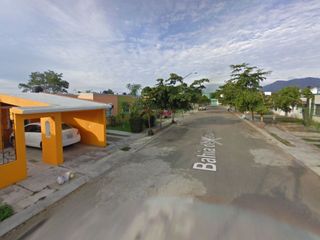 Atención Inversionistas!! venta de Casa en Rematel, Col. Fracc. Sol del Pacífico, Manzanillo Colima.