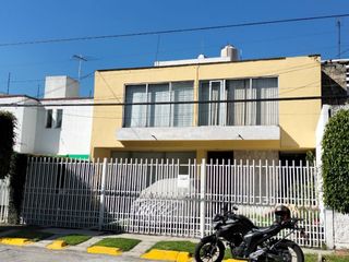 Casa Espaciosa En Renta En Echegaray 4 Rec, 2.5 Baños, 3 Autos, Sala TV.
