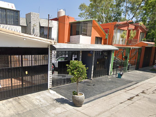 Casa en Valle Dorado, Tlalnepantla. Oportunidad de Remate Bancario.