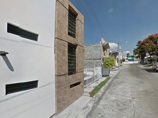 Casa en Col. Peña blanca, Morelia, Michoacan., ¡Compra directa con el Banco, no se aceptan créditos!