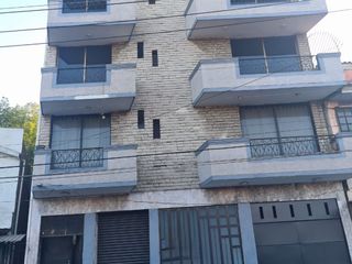 EDIFICIO DE DEPARTAMENTOS EN CALZADA LA FUENTE, URUAPAN,MICHOACAN