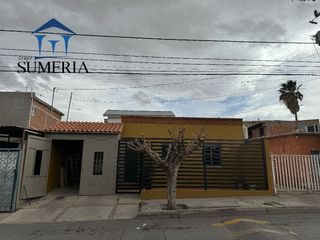 Venta de casa en Col. Granjas con recamara en planta baja
