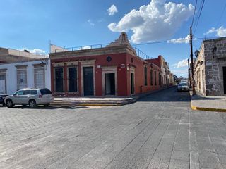 PLAZA COMERCIAL EN VENTA, MORELIA CENTRO HISTÓRICO, ubicado en esquina sobre Aquiles Serdán, a una calle de Las Tarascas, excelente ubicación comercial