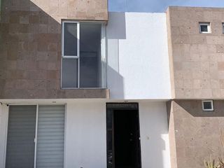 Hermosa casa en venta en San Mateo, Deportiva (U.a.q.), Santiago de Querétaro