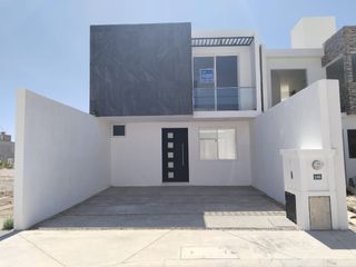 Casa en venta en Residencial Los Lagos, Villa de Pozos